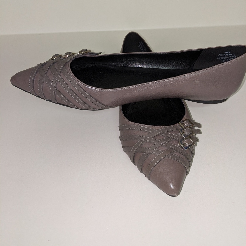 Nine West Gray pointy Toe Flats